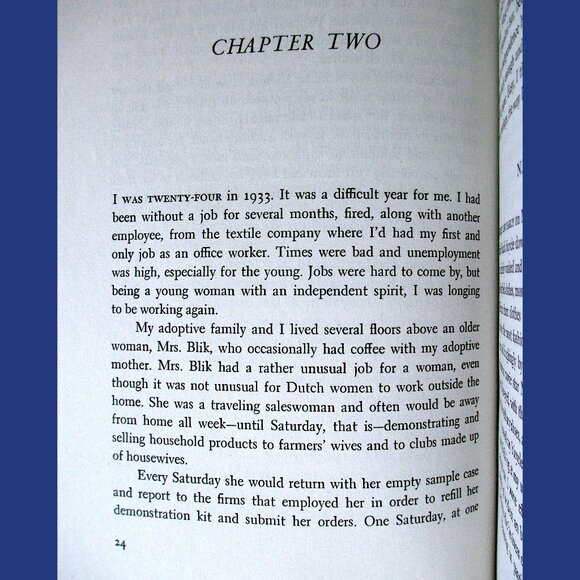 Book - Anne Frank Remembered: The Woman Who Helped to Hide the Frank Family - Picture 4 of 13